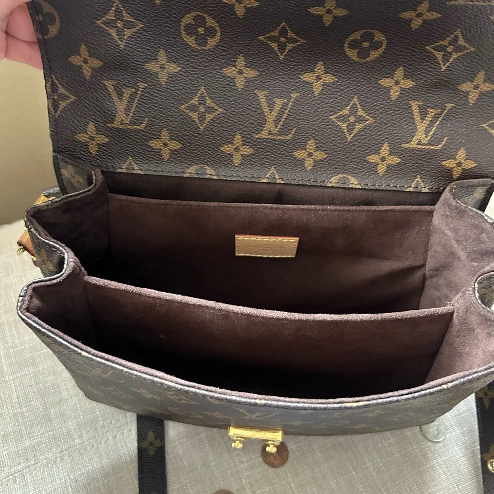 Louis Vuitton Monogram Pochette Metis